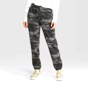 🆕 Wild Fable Green Camo High Rise Waist Fleece Sweatpant Jogger Pant